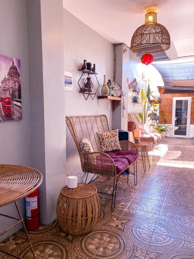 Bella'S Guest House Pooc Exterior photo